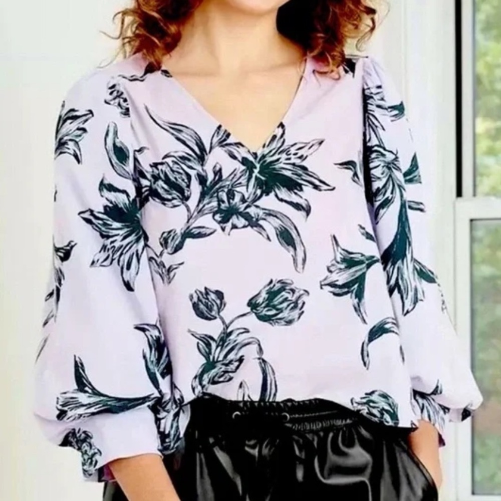 A NEW DAY FLORAL PULLOVER TOP (555)